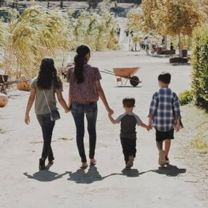 Meet your Posher, Luz